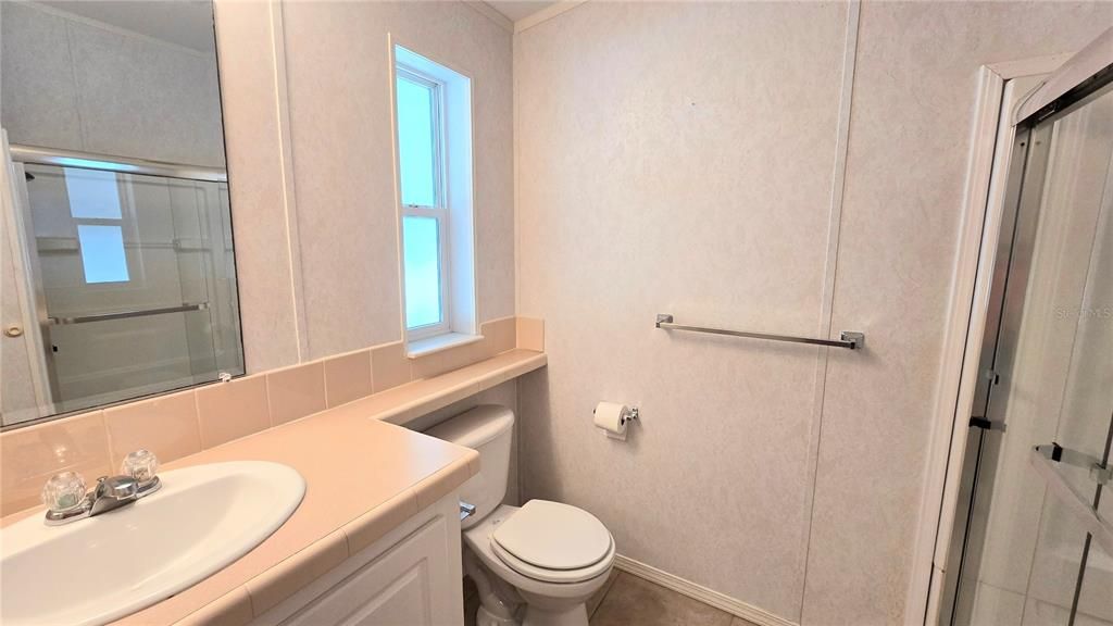 For Sale: $155,000 (2 beds, 2 baths, 1000 Square Feet)