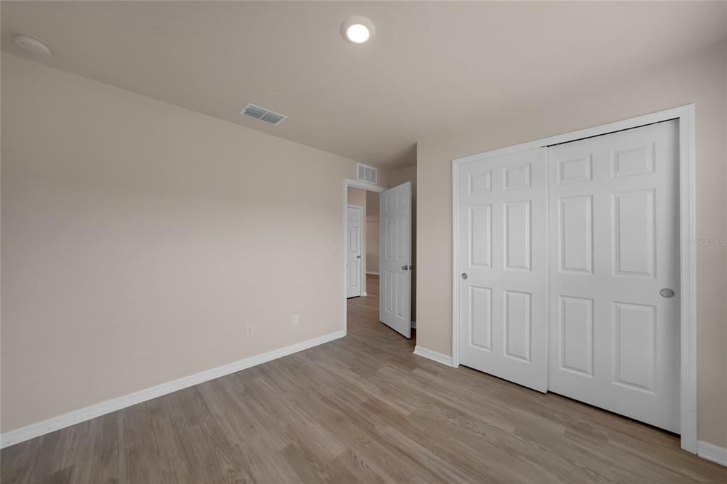 待售: $399,900 (4 贝兹, 0 浴室, 2096 平方英尺)