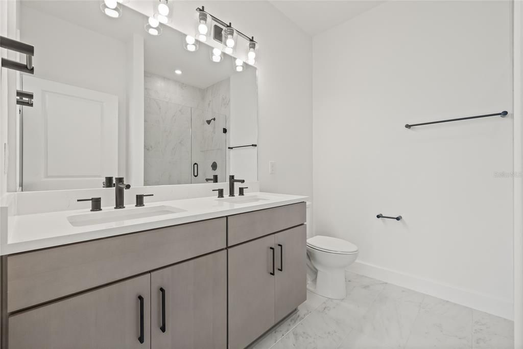 For Sale: $859,900 (3 beds, 3 baths, 2077 Square Feet)