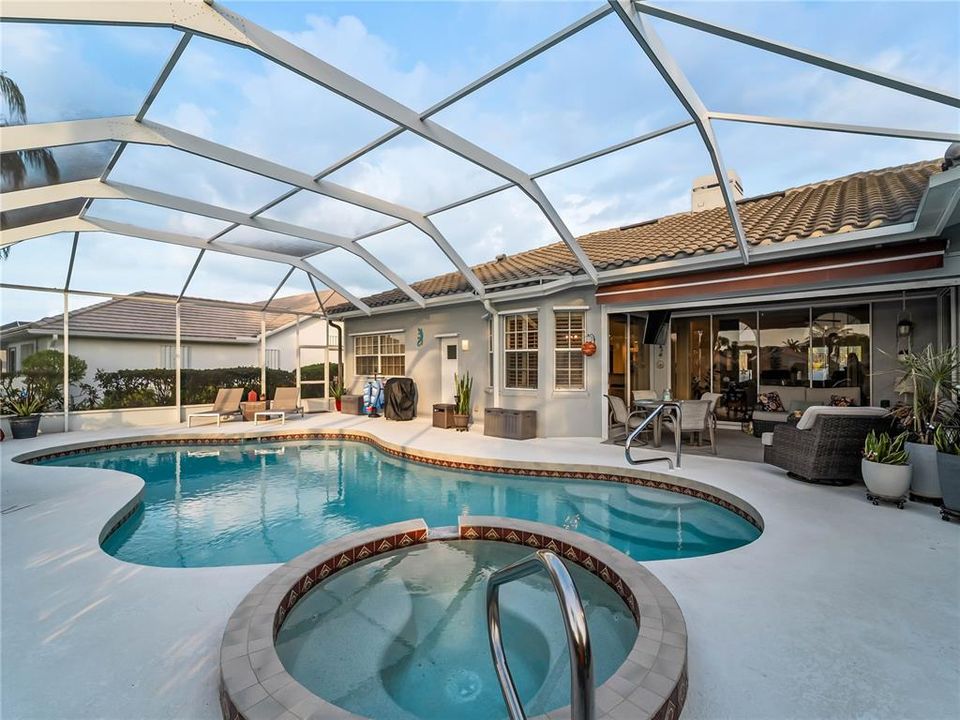 Active With Contract: $569,000 (3 beds, 2 baths, 2359 Square Feet)