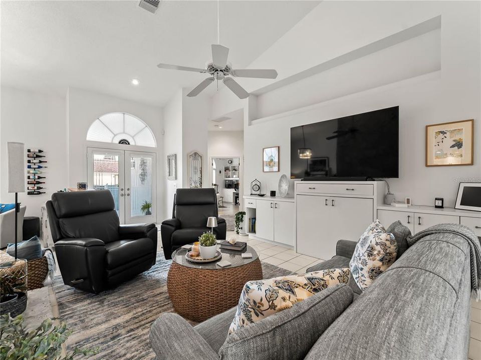 Active With Contract: $569,000 (3 beds, 2 baths, 2359 Square Feet)