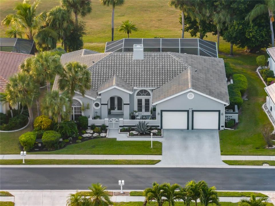 Active With Contract: $569,000 (3 beds, 2 baths, 2359 Square Feet)