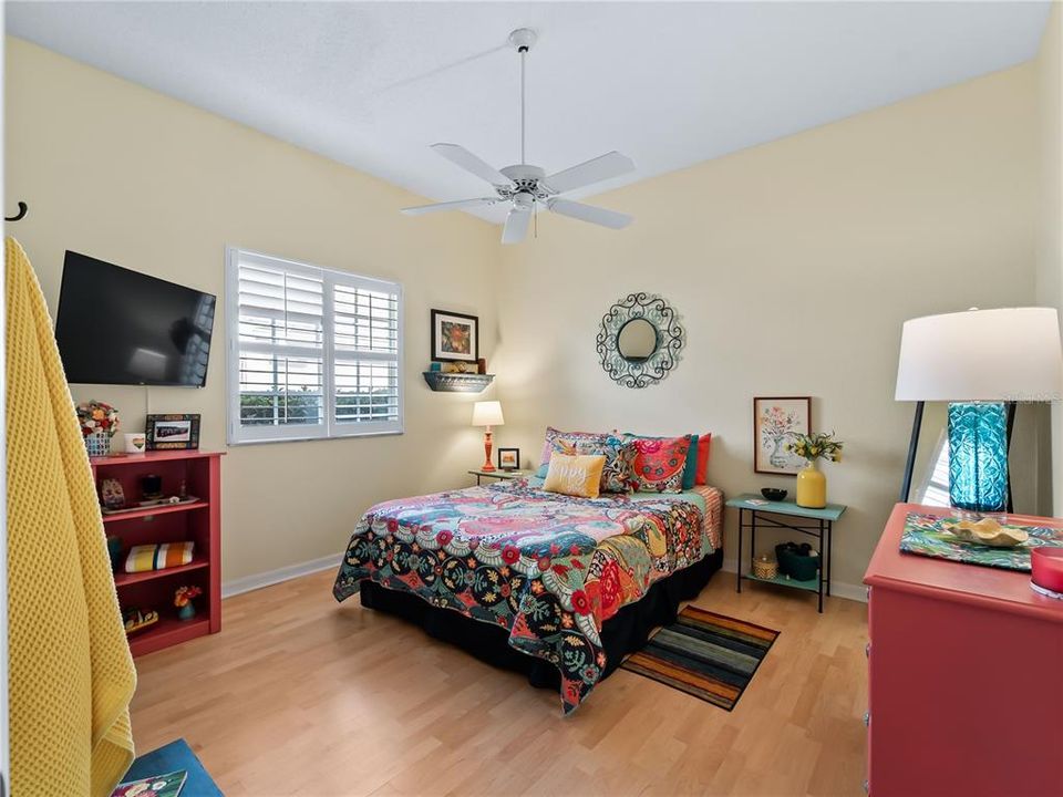 Active With Contract: $569,000 (3 beds, 2 baths, 2359 Square Feet)