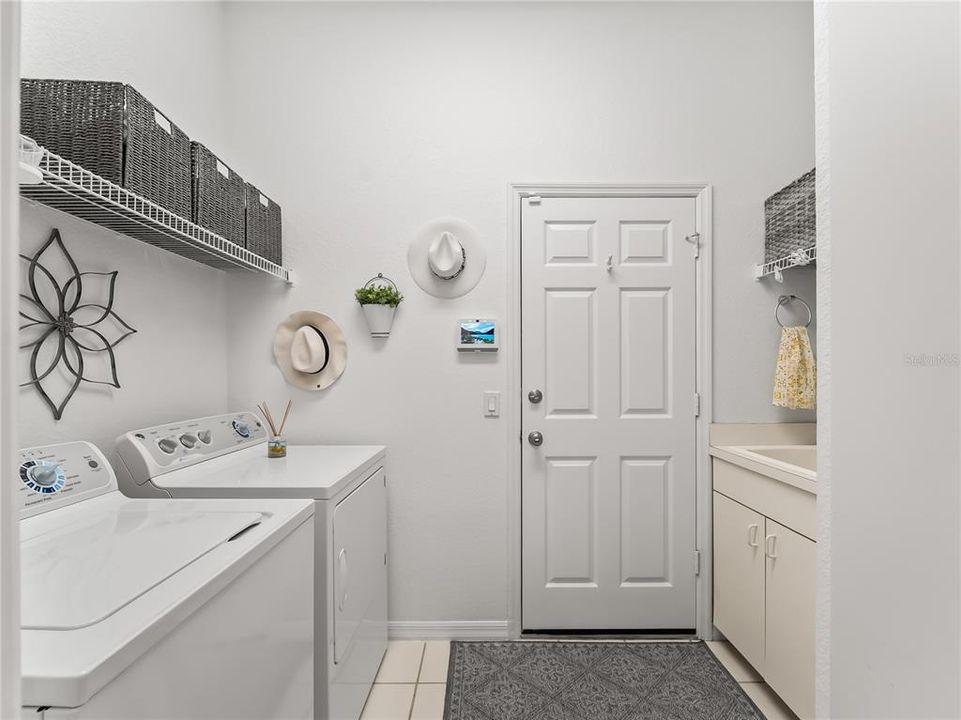 Active With Contract: $569,000 (3 beds, 2 baths, 2359 Square Feet)