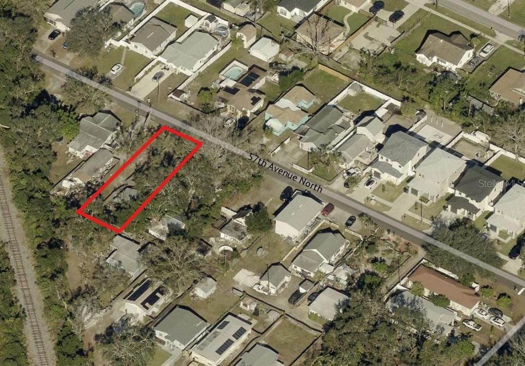 En Venta: $138,999 (0.13 acres)