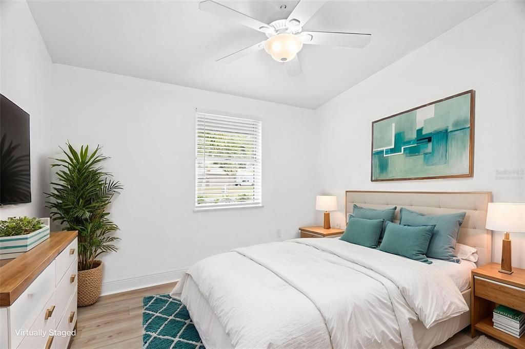 待售: $265,000 (3 贝兹, 2 浴室, 1264 平方英尺)