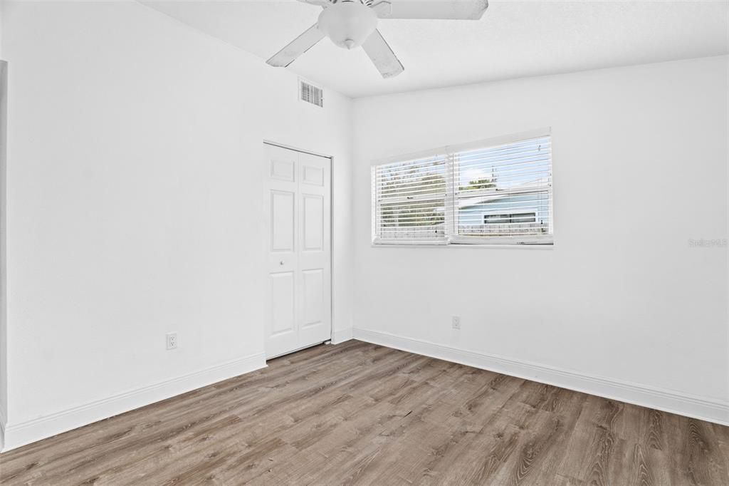 待售: $265,000 (3 贝兹, 2 浴室, 1264 平方英尺)