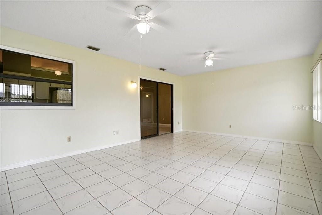 For Sale: $349,000 (3 beds, 2 baths, 1773 Square Feet)