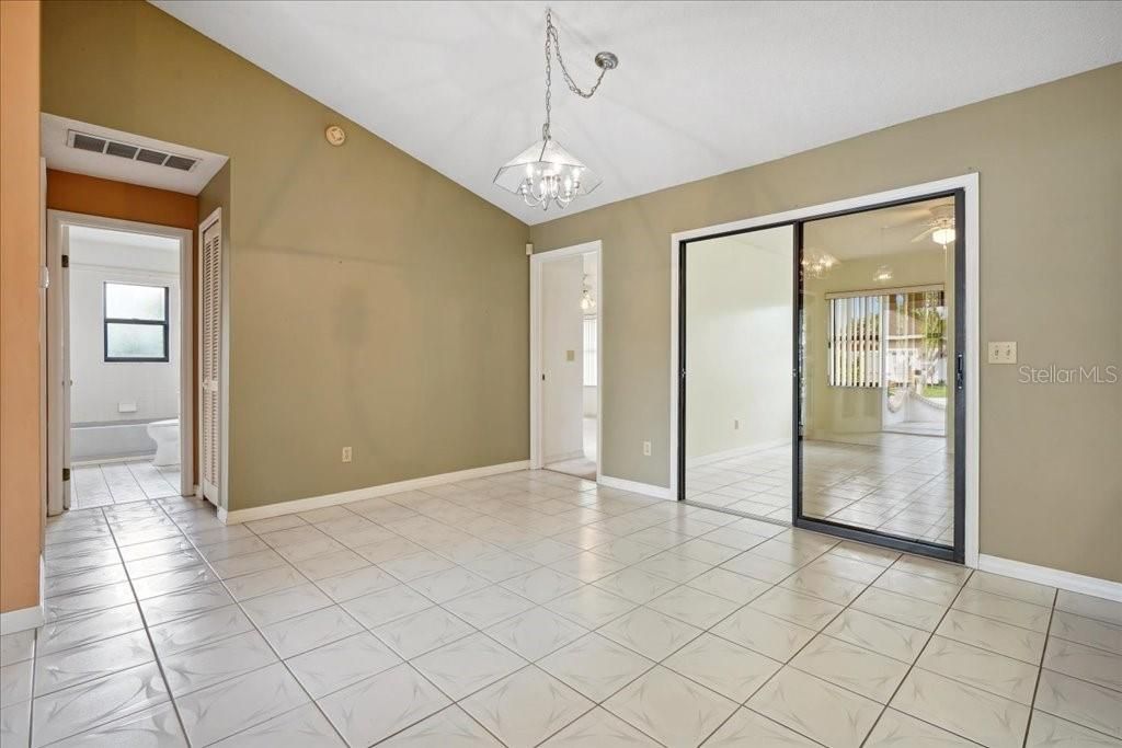 For Sale: $349,000 (3 beds, 2 baths, 1773 Square Feet)