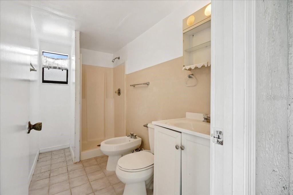 For Sale: $349,000 (3 beds, 2 baths, 1773 Square Feet)