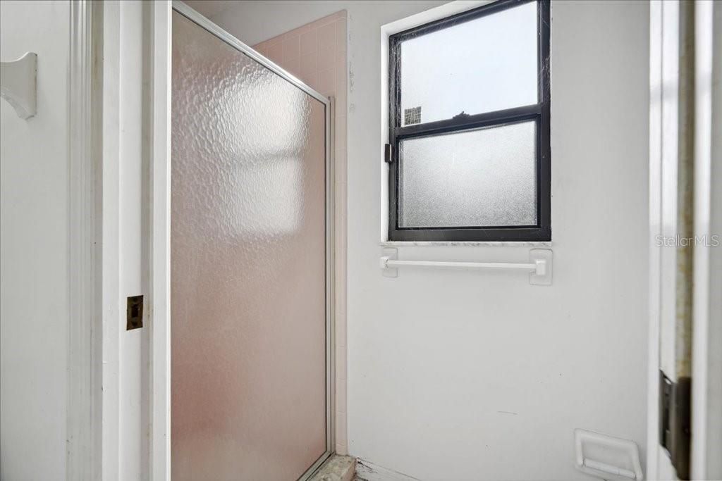 For Sale: $349,000 (3 beds, 2 baths, 1773 Square Feet)