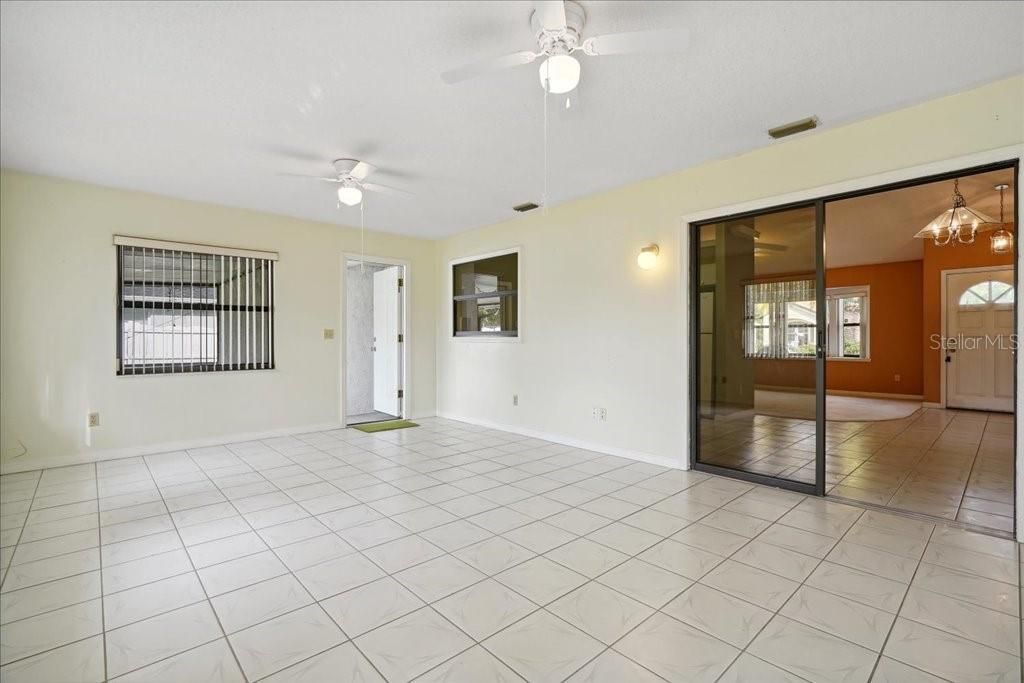 For Sale: $349,000 (3 beds, 2 baths, 1773 Square Feet)