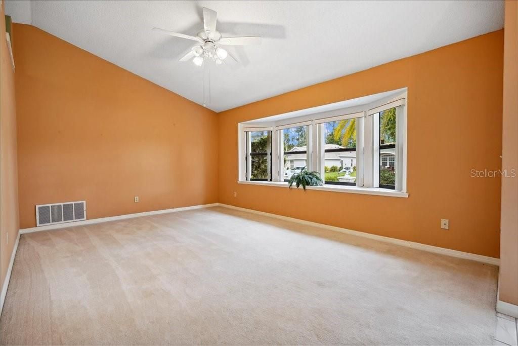 For Sale: $349,000 (3 beds, 2 baths, 1773 Square Feet)