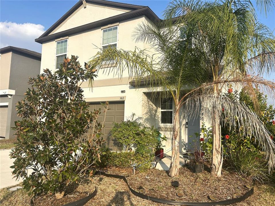 For Rent: $2,045 (4 beds, 2 baths, 1914 Square Feet)