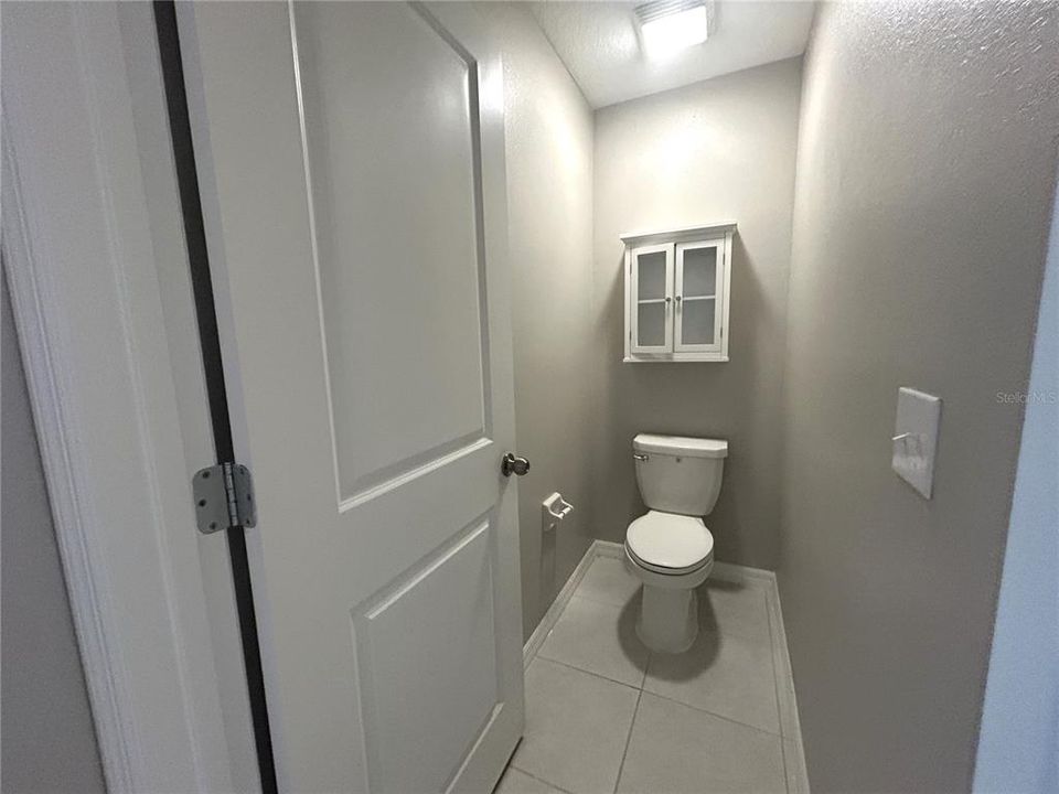 For Rent: $2,045 (4 beds, 2 baths, 1914 Square Feet)