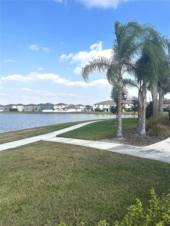 For Rent: $2,045 (4 beds, 2 baths, 1914 Square Feet)