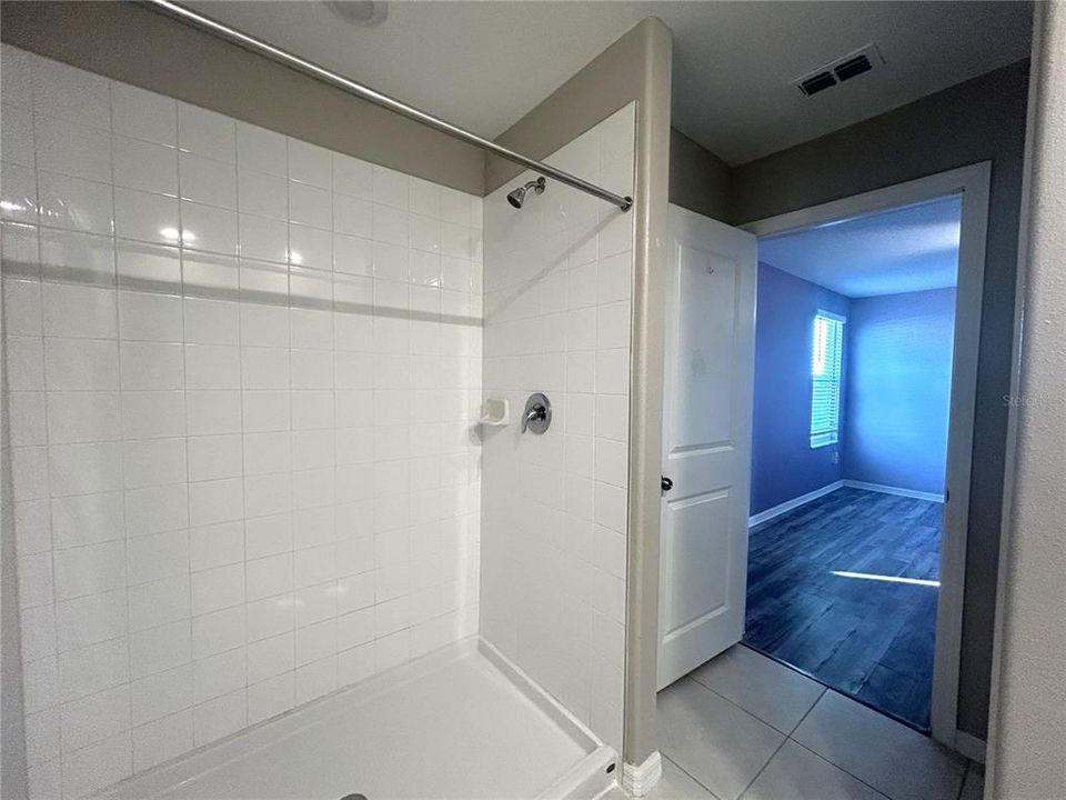 For Rent: $2,045 (4 beds, 2 baths, 1914 Square Feet)