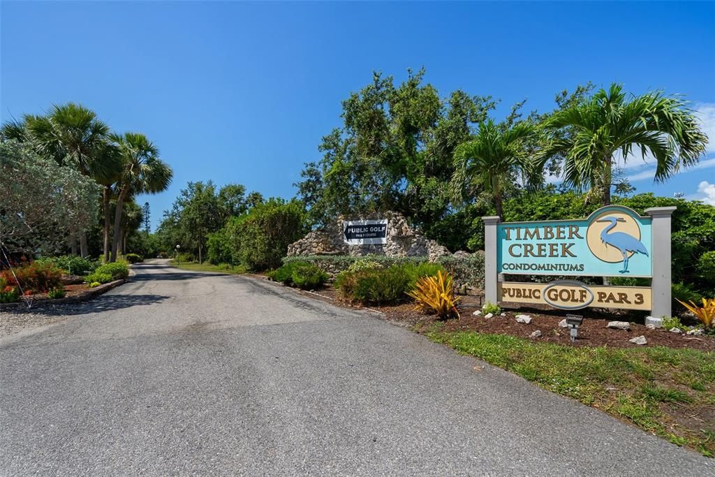 На продажу: $239,000 (2 спален, 2 ванн, 1224 Квадратных фут)