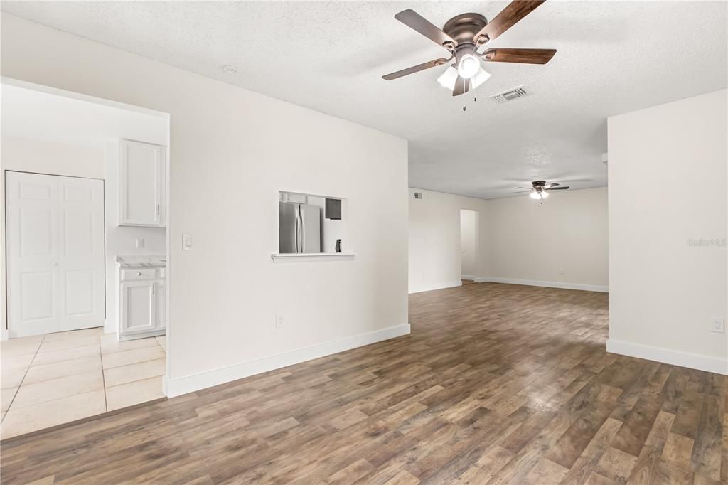 For Rent: $1,700 (3 beds, 2 baths, 1348 Square Feet)