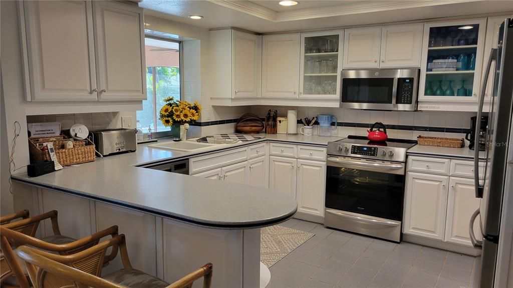 For Rent: $8,500 (4 beds, 3 baths, 2197 Square Feet)