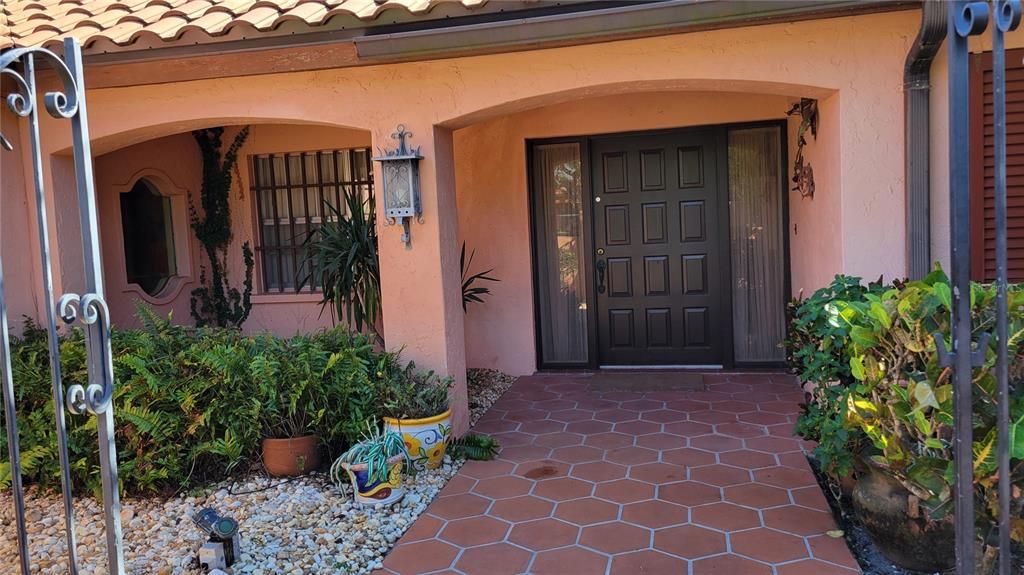 For Rent: $8,500 (4 beds, 3 baths, 2197 Square Feet)