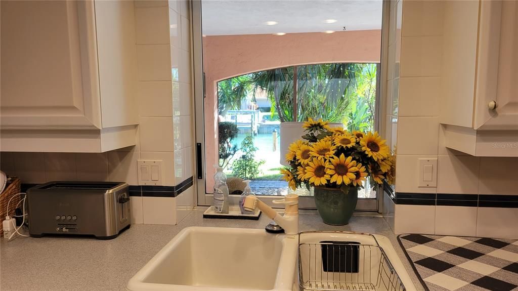 For Rent: $8,500 (4 beds, 3 baths, 2197 Square Feet)