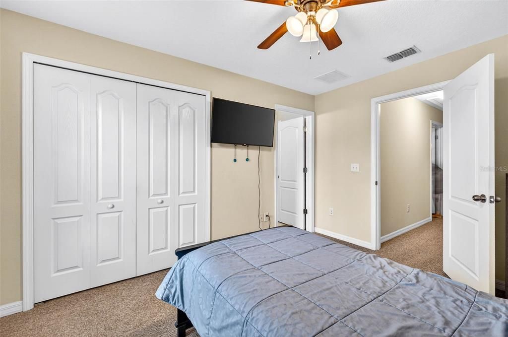 For Sale: $280,000 (3 beds, 2 baths, 1787 Square Feet)