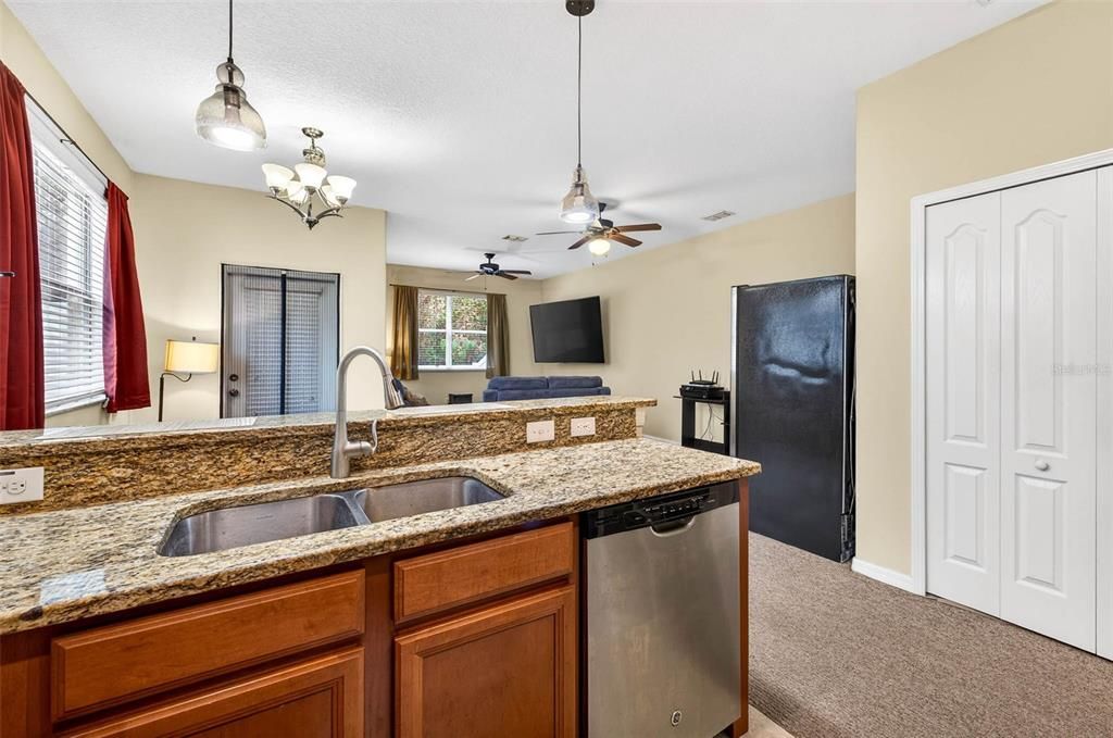 For Sale: $280,000 (3 beds, 2 baths, 1787 Square Feet)