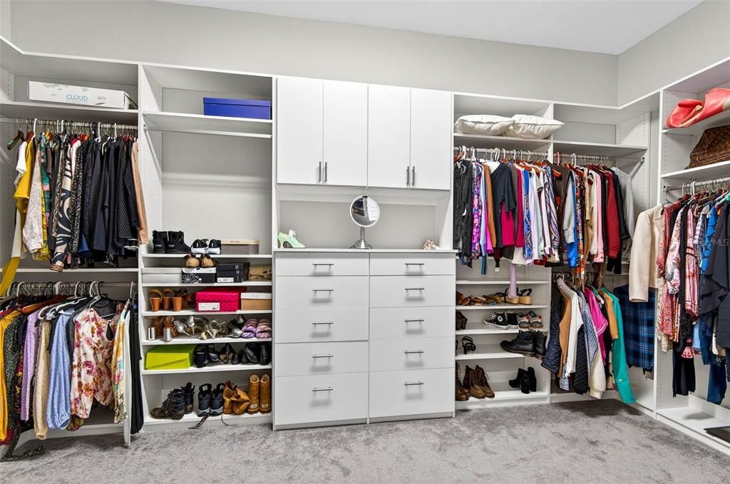 На продажу: $1,050,000 (4 спален, 3 ванн, 2824 Квадратных фут)