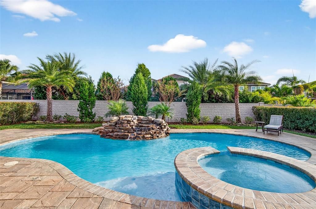 На продажу: $1,050,000 (4 спален, 3 ванн, 2824 Квадратных фут)