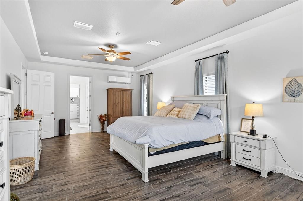 На продажу: $1,050,000 (4 спален, 3 ванн, 2824 Квадратных фут)