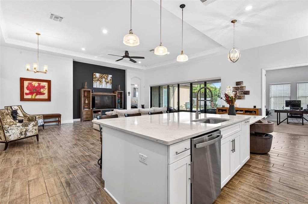 На продажу: $1,050,000 (4 спален, 3 ванн, 2824 Квадратных фут)