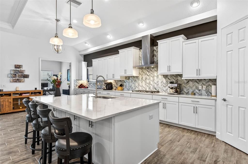 На продажу: $1,050,000 (4 спален, 3 ванн, 2824 Квадратных фут)