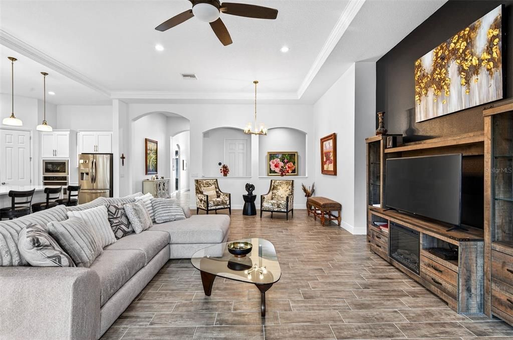 На продажу: $1,050,000 (4 спален, 3 ванн, 2824 Квадратных фут)