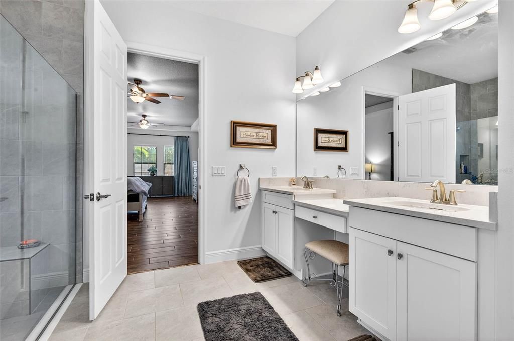 На продажу: $1,050,000 (4 спален, 3 ванн, 2824 Квадратных фут)