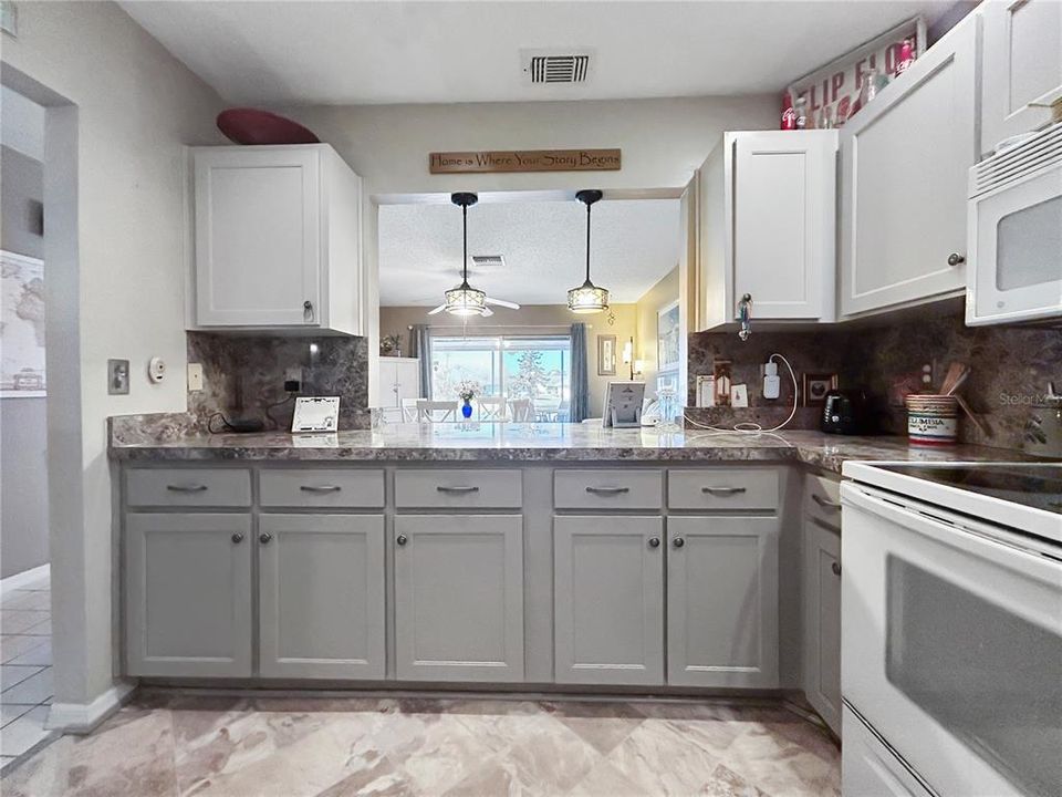 En Venta: $282,000 (2 camas, 2 baños, 1516 Pies cuadrados)