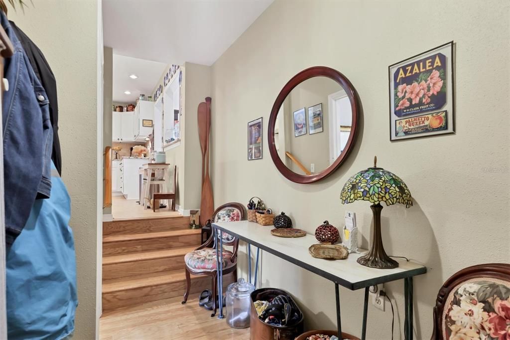 待售: $565,000 (4 贝兹, 2 浴室, 1770 平方英尺)