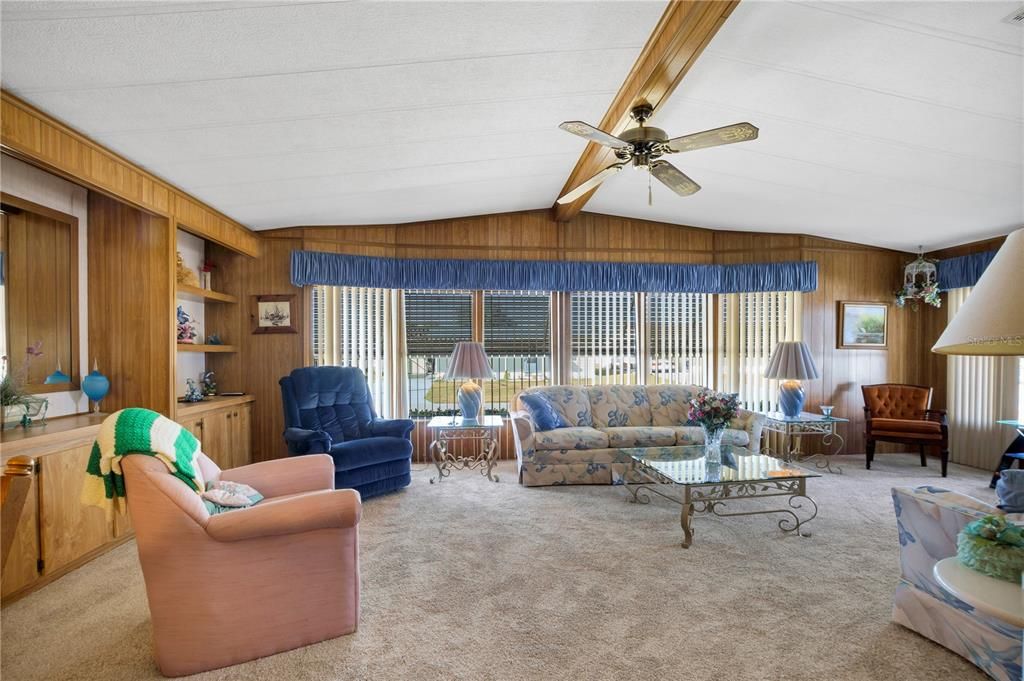 En Venta: $185,000 (2 camas, 2 baños, 1456 Pies cuadrados)