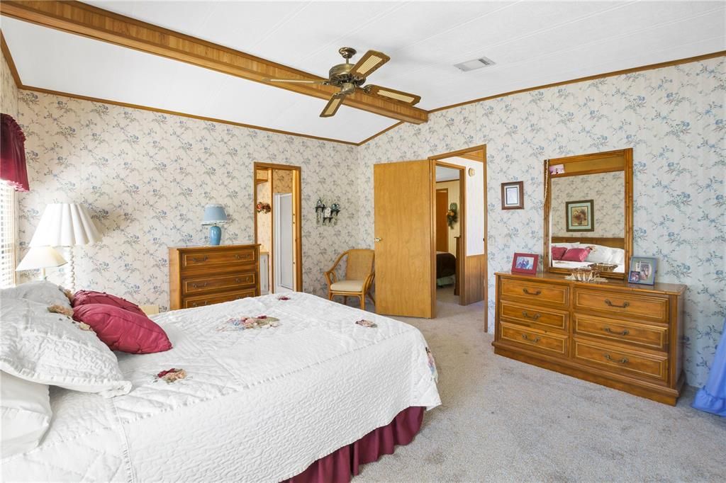 En Venta: $185,000 (2 camas, 2 baños, 1456 Pies cuadrados)