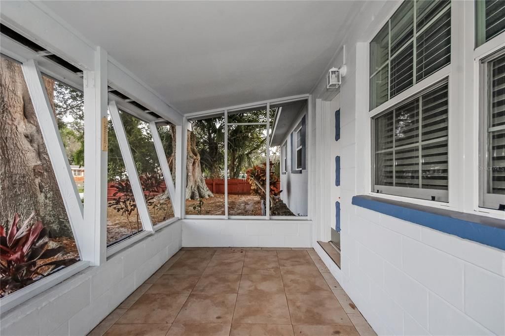 For Rent: $2,496 (4 beds, 2 baths, 1474 Square Feet)