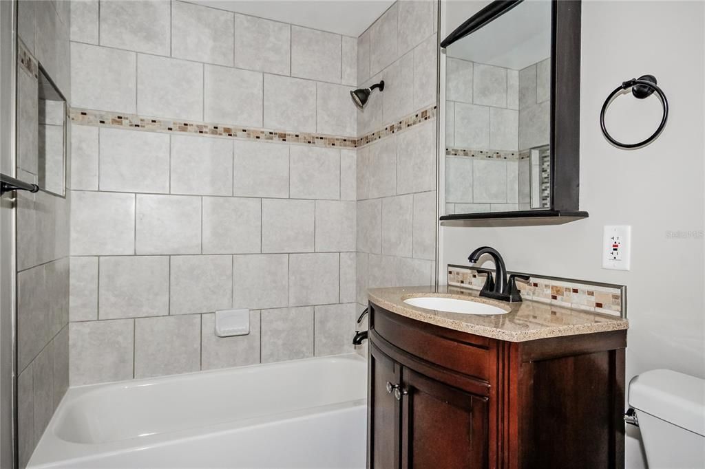 For Rent: $2,496 (4 beds, 2 baths, 1474 Square Feet)