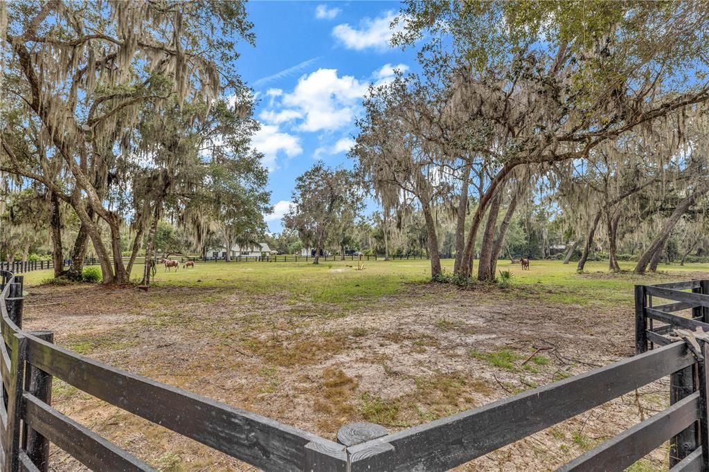 待售: $689,999 (3 贝兹, 2 浴室, 2096 平方英尺)