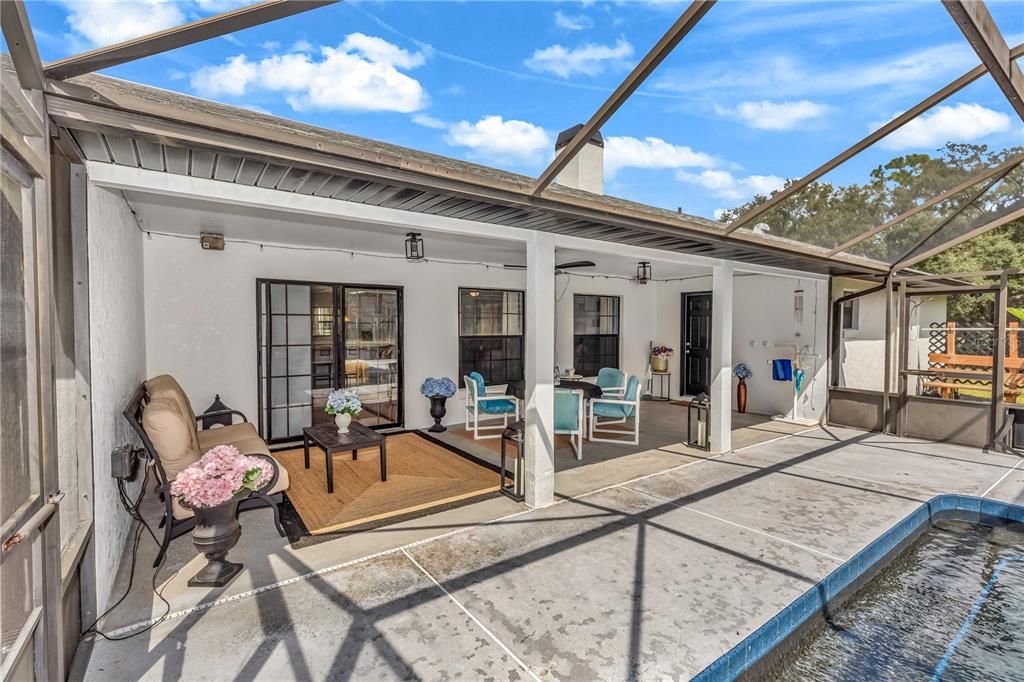 待售: $689,999 (3 贝兹, 2 浴室, 2096 平方英尺)