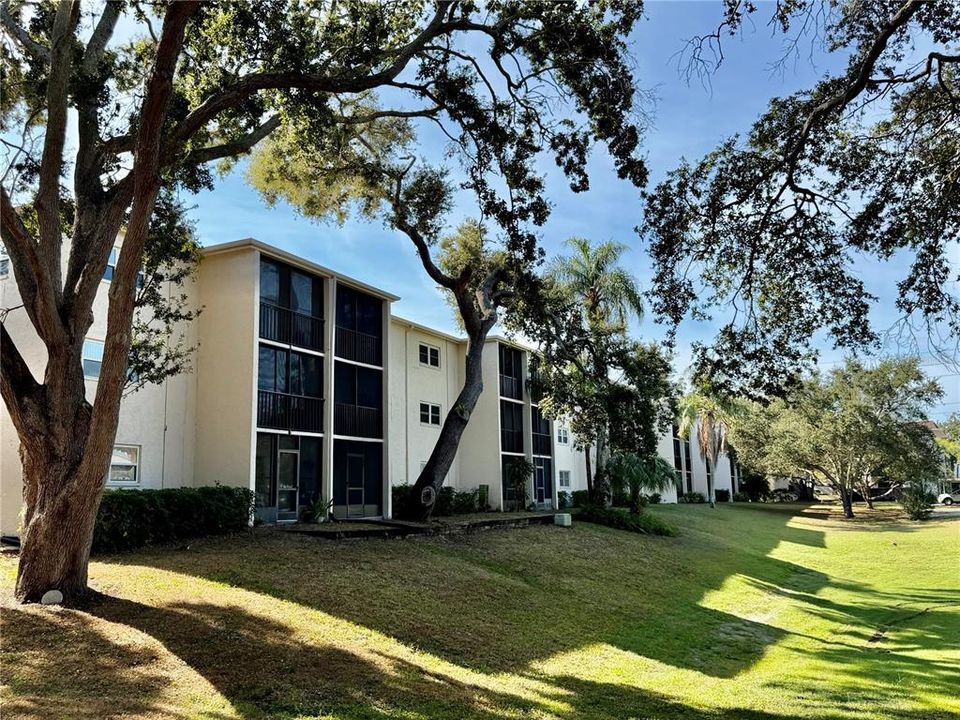 En Venta: $165,000 (2 camas, 2 baños, 1040 Pies cuadrados)