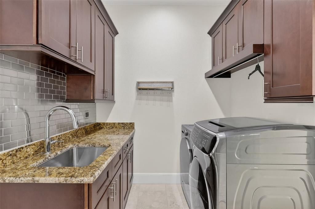 待售: $1,299,000 (4 贝兹, 3 浴室, 3098 平方英尺)