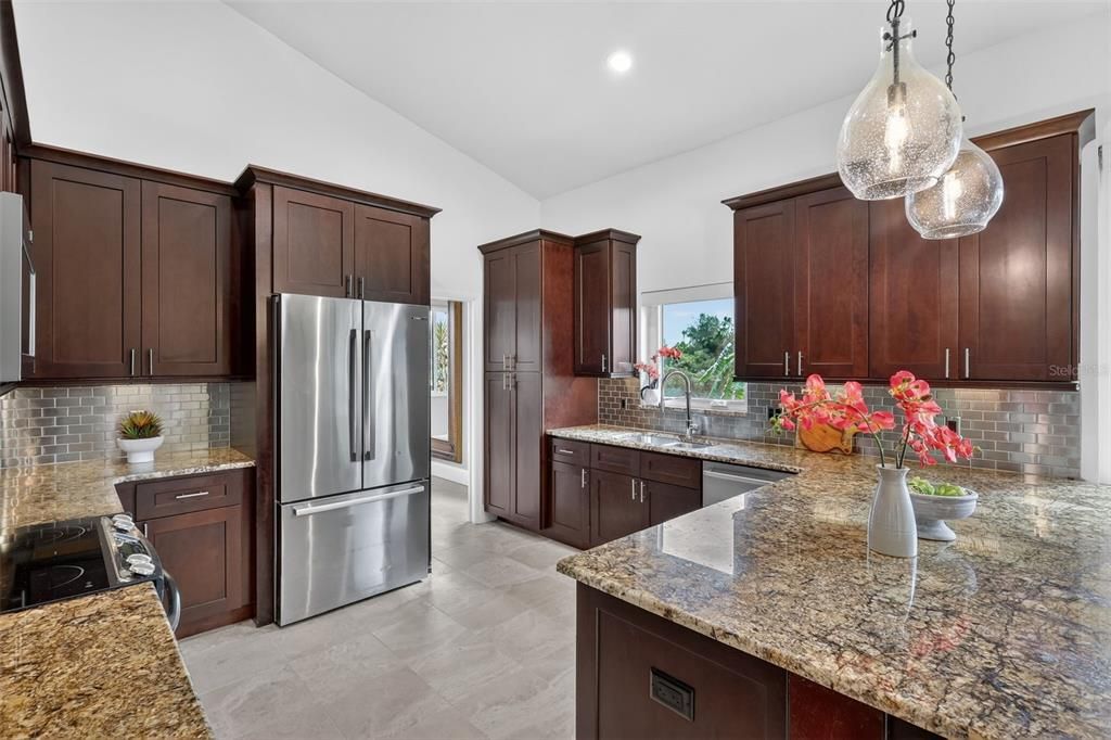 待售: $1,299,000 (4 贝兹, 3 浴室, 3098 平方英尺)