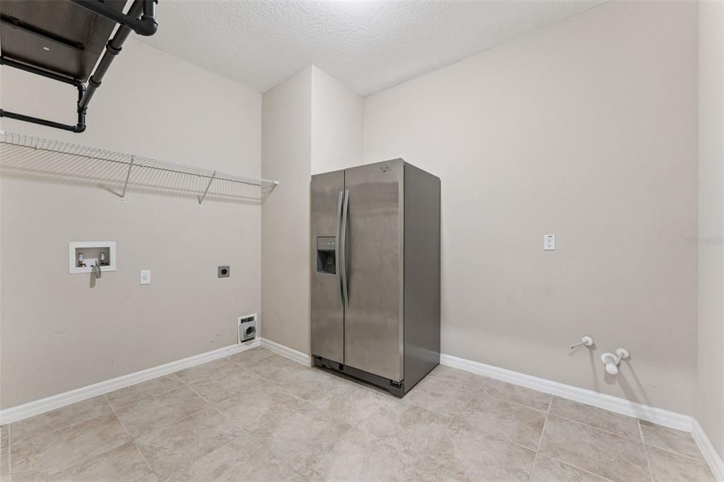 En Venta: $699,990 (6 camas, 4 baños, 4307 Pies cuadrados)