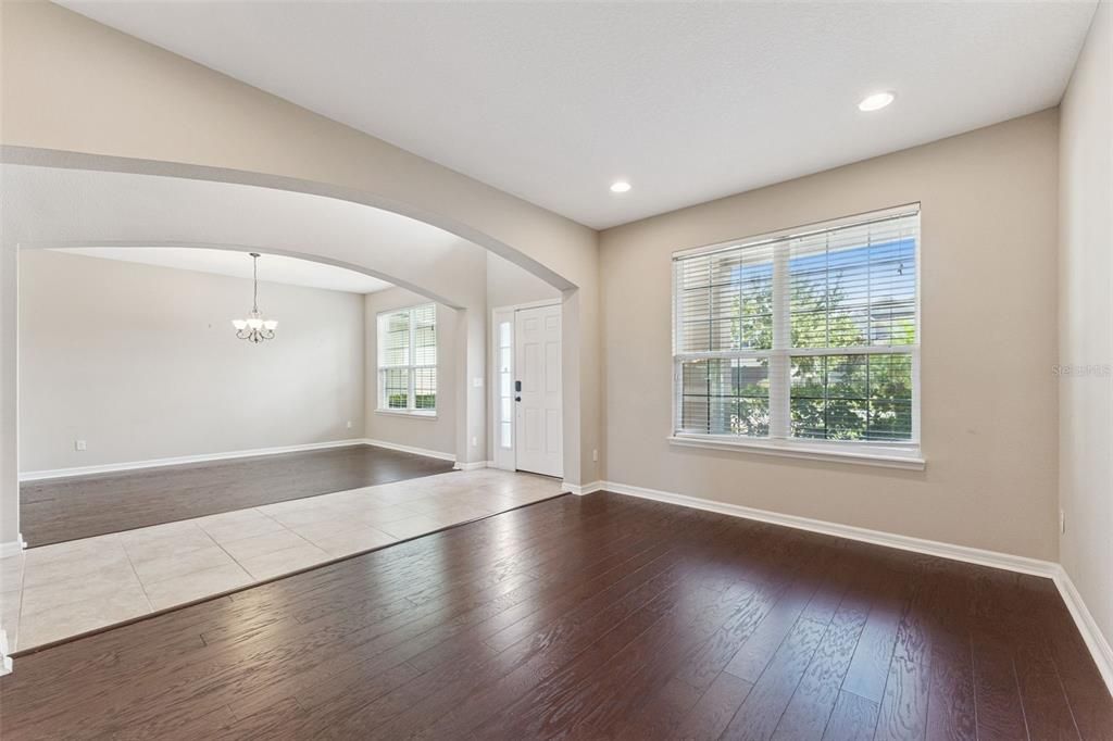 En Venta: $699,990 (6 camas, 4 baños, 4307 Pies cuadrados)