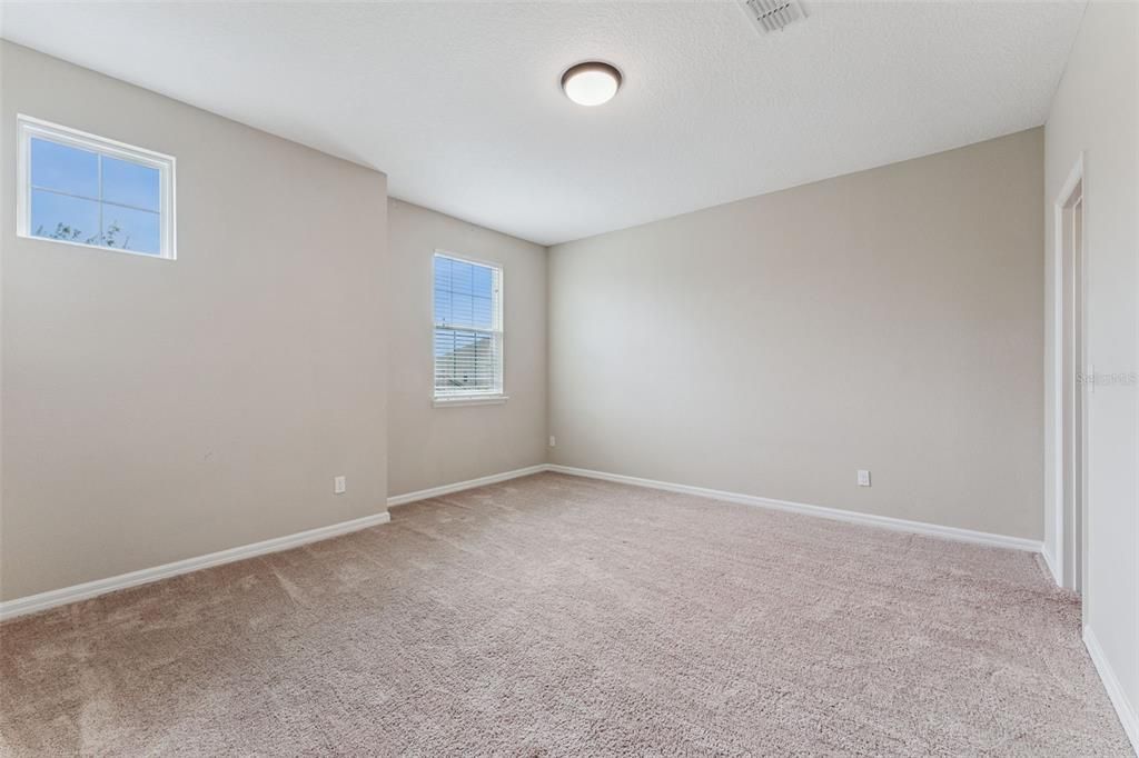 En Venta: $699,990 (6 camas, 4 baños, 4307 Pies cuadrados)