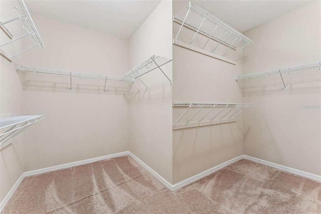 En Venta: $699,990 (6 camas, 4 baños, 4307 Pies cuadrados)